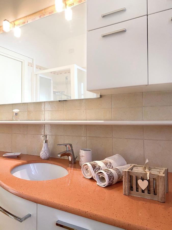 Villa Clare House Per Una Vacanza "Chic" Porto Recanati Exterior foto